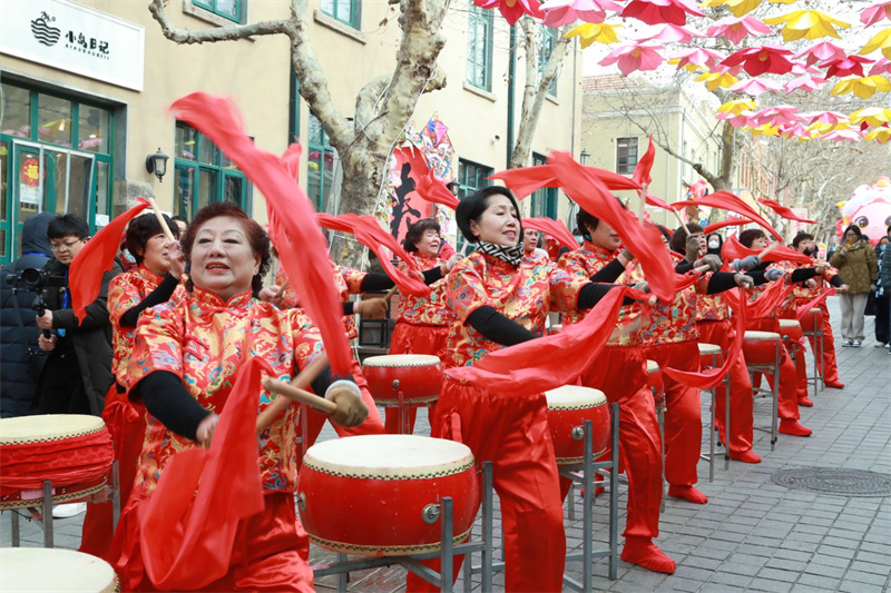 2025青島蘿卜·元宵·糖球會(huì)市北新春階段盛大啟幕 民俗演出點(diǎn)燃新春激情